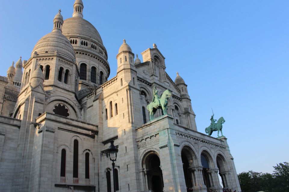 Montmartre - Sacred Heart Walking Tour With Local Guide. - Key Points