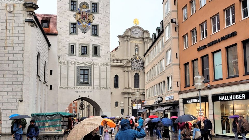 Munich: World Famous Spots in City Center Self-Guided Tour - Key Points