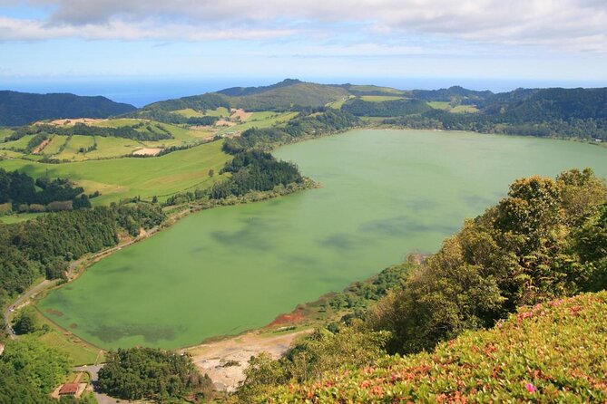 Mystic Furnas - Canoeing + Terra Nostra - Key Points