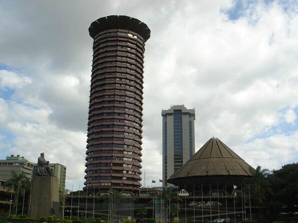 Nairobi City Walking Tour With Traditional Kenyan Lunch - Key Points