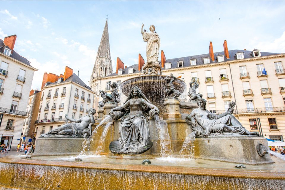 Nantes: Self-Guided Scavenger Hunt & Walking Tour - Key Points