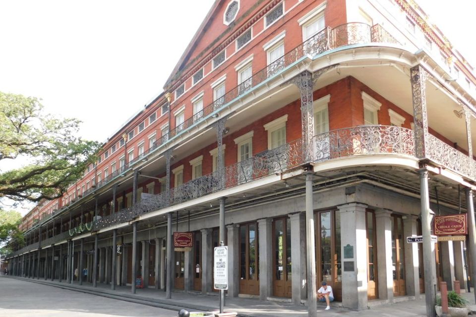 New Orleans: History of the Crescent City Group Tour - Key Points