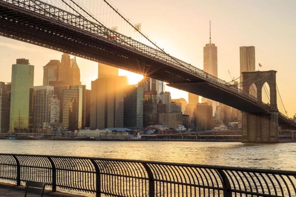 New York City: Brooklyn Bridge and Dumbo Walking Tour - Key Points