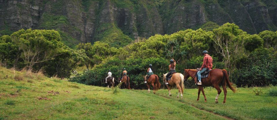 Oahu: Kualoa Hills and Valleys Horseback Riding Tour - Key Points