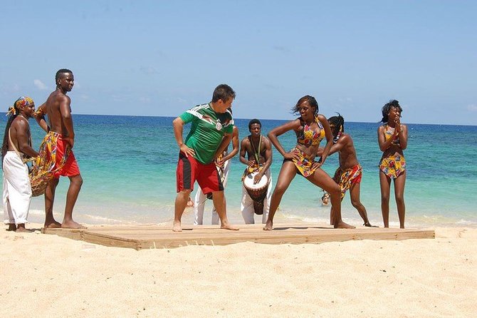 Ocho Rios Shore Excursion: Dunns River Falls, Beach And Shopping Tour Transportation And Logistics