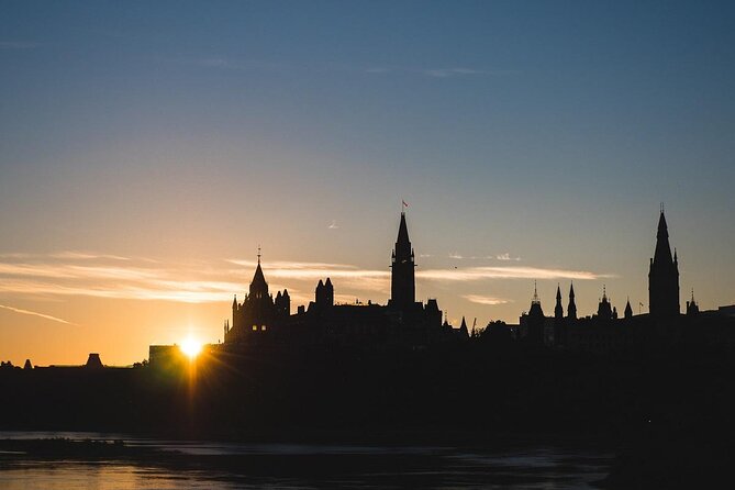 Ottawa Small Group Night Tour With River Cruise + Light Show - Key Points