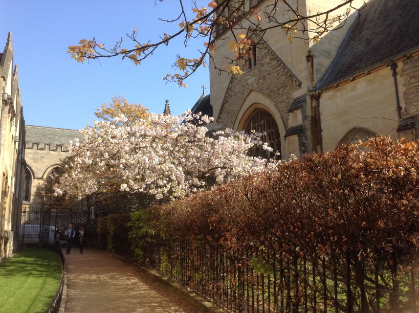 Oxford: Morse/Lewis and Endeavour Walking Tour - Key Points