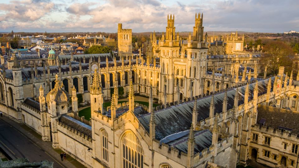 Oxford: Simply Oxford University Walking Tour - Key Points