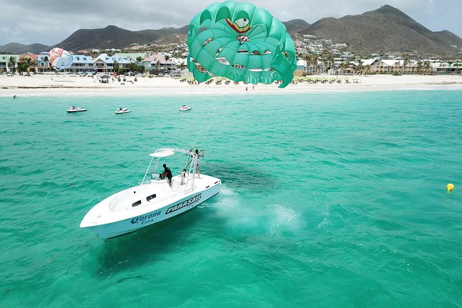 Parasailing Orient Bay Beach Sint Maarten - Key Points