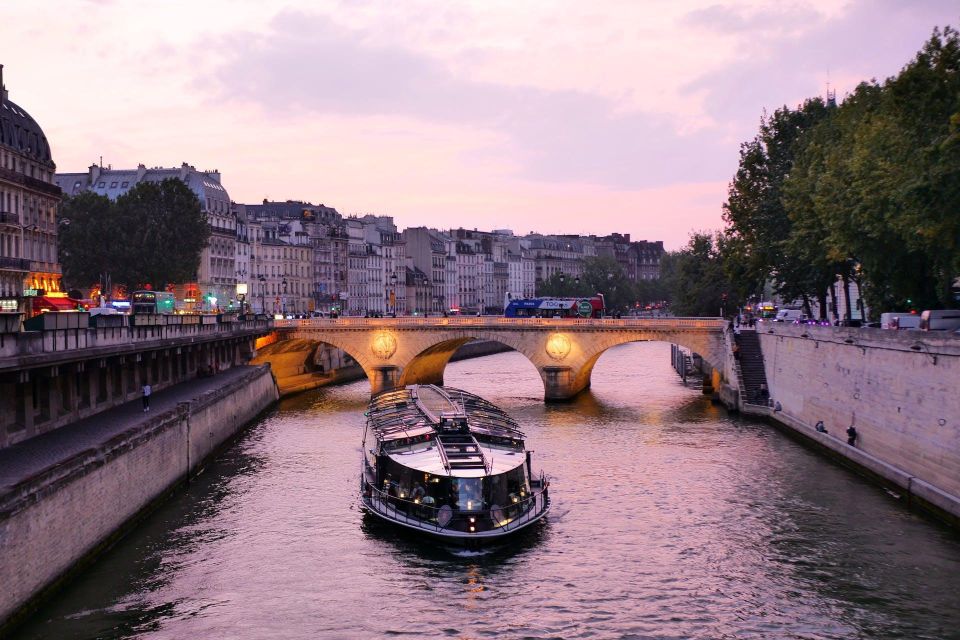 Paris : Audio Guided Tour of the Bridges of Paris - Key Points