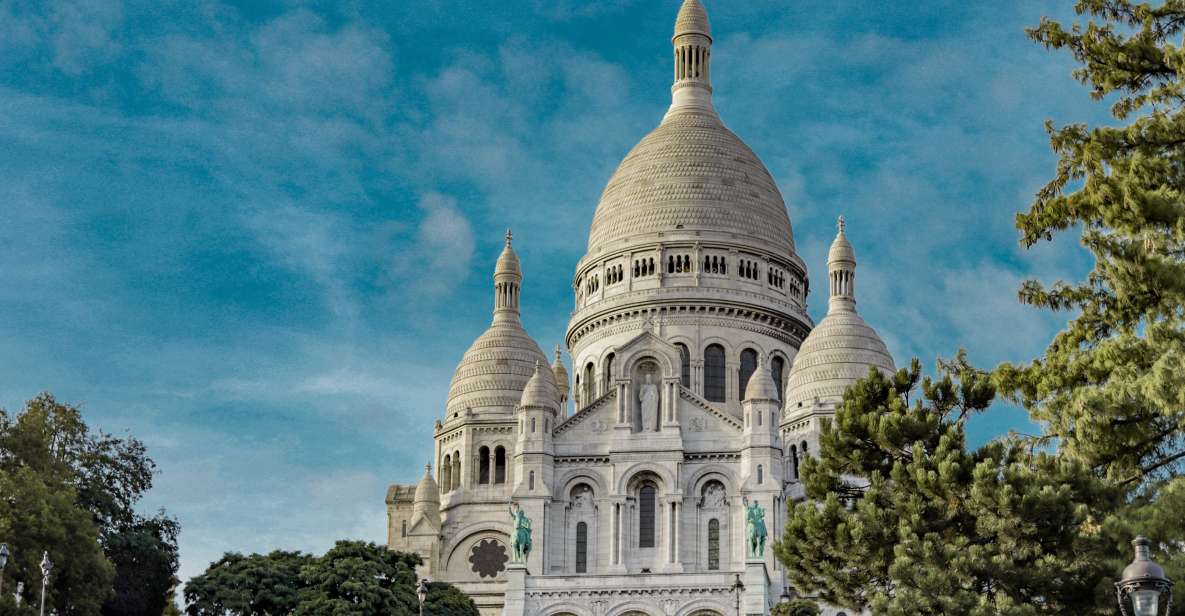 Paris: Charms of Montmartre Guided Walking Tour - Key Points