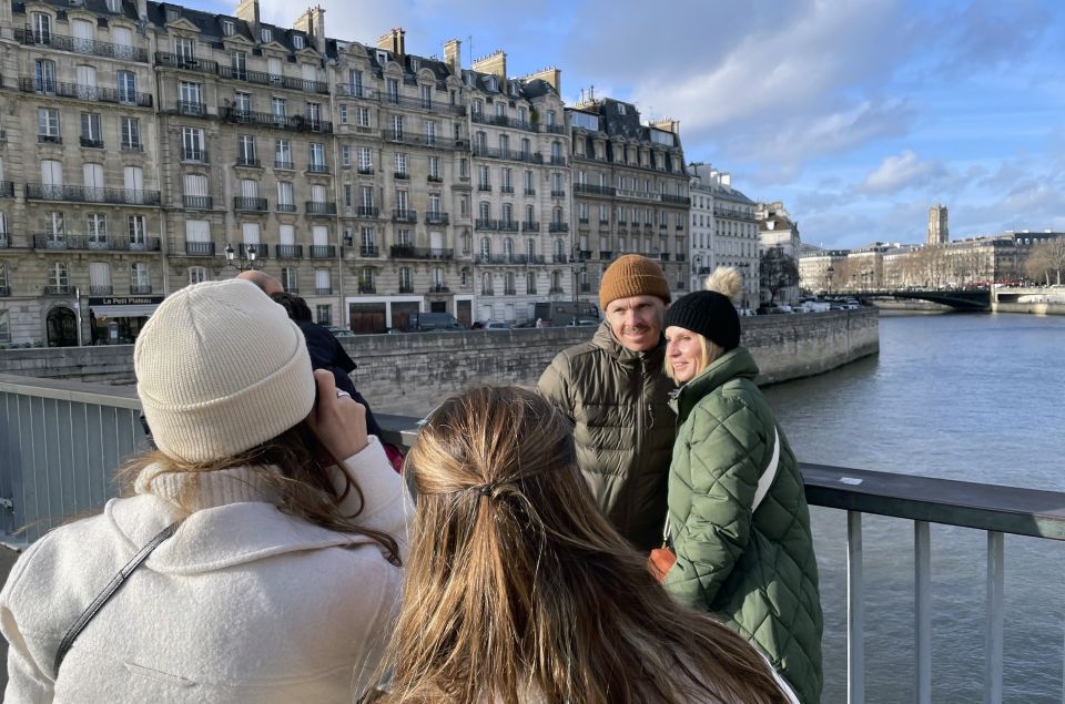 Paris: Île De La Cité Walking Tour and Paris Birthplace - Key Points