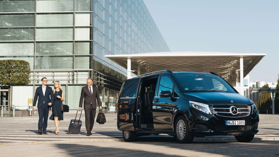 Paris: Private Airport Arrival Transfer - Key Points