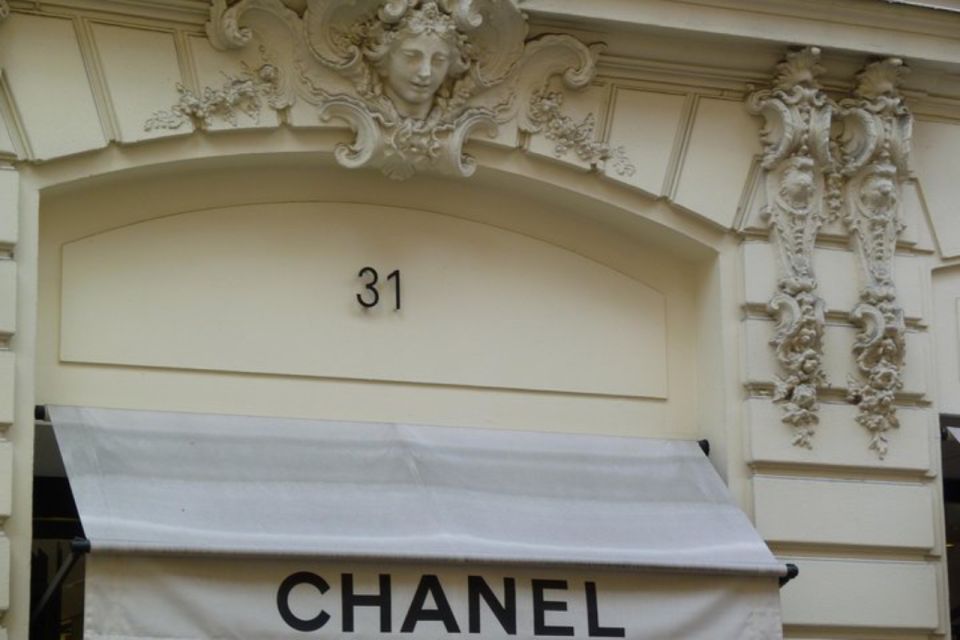 Paris: Self-Guided Mobile Audio Tour of Coco Chanels Paris - Key Points