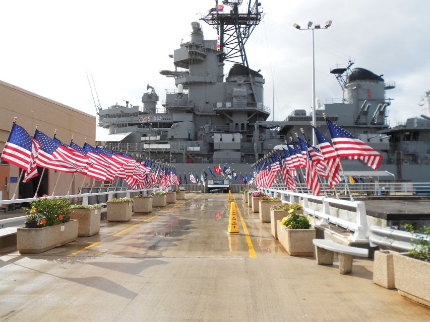 Pearl Harbor: USS Arizona Memorial & Battleship Missouri - Key Points