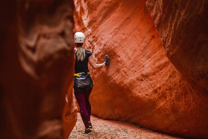 Peekaboo Slot Canyon UTV and Hiking Adventure - Key Points