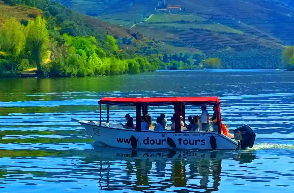 Pinhão: Douro River 1H Boat Trip With Port Wine - Key Points