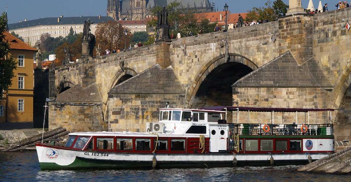 Prague: 2-Hour Lunch Cruise on the Vltava River - Key Points