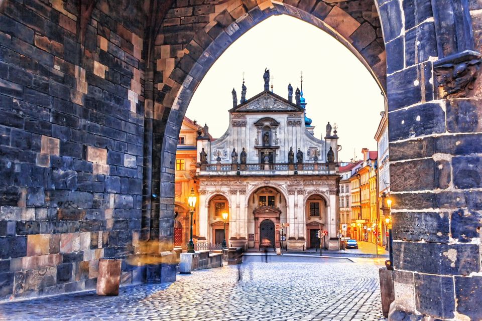 Prague: A. Vivaldi - The Four Seasons at St. Salvator Church - Key Points