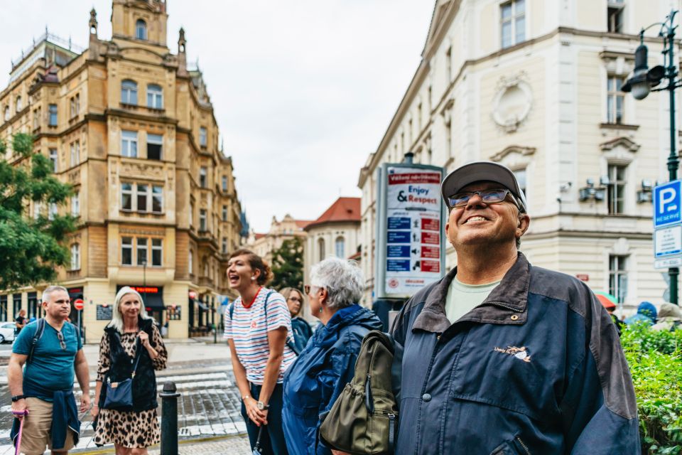 Prague: City Highlights By Bus, Boat, and on Foot - Key Points