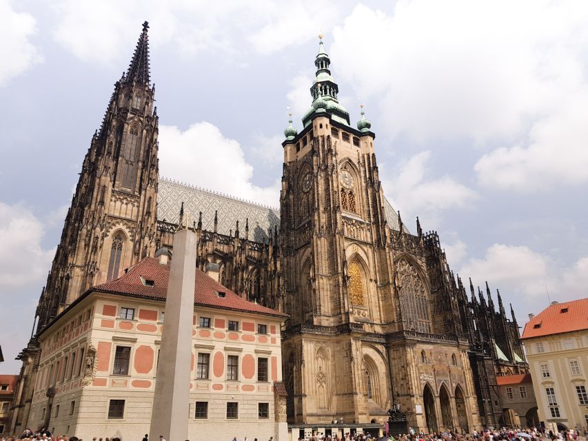 Prague: Prague Castle Complex Smartphone Audio Guide - Key Points