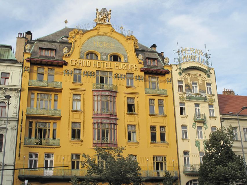 Prague: Private Cubism & Art Nouveau Walking Tour - Key Points