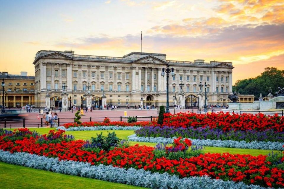 Princess Diana Exhibition With Buckingham Palace State Rooms - Key Points