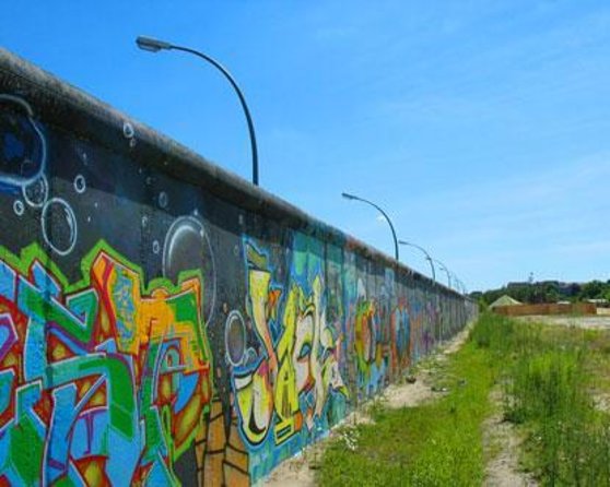 PRIVATE BEHIND THE BERLIN WALL and COLD WAR BERLIN TOUR - Key Points