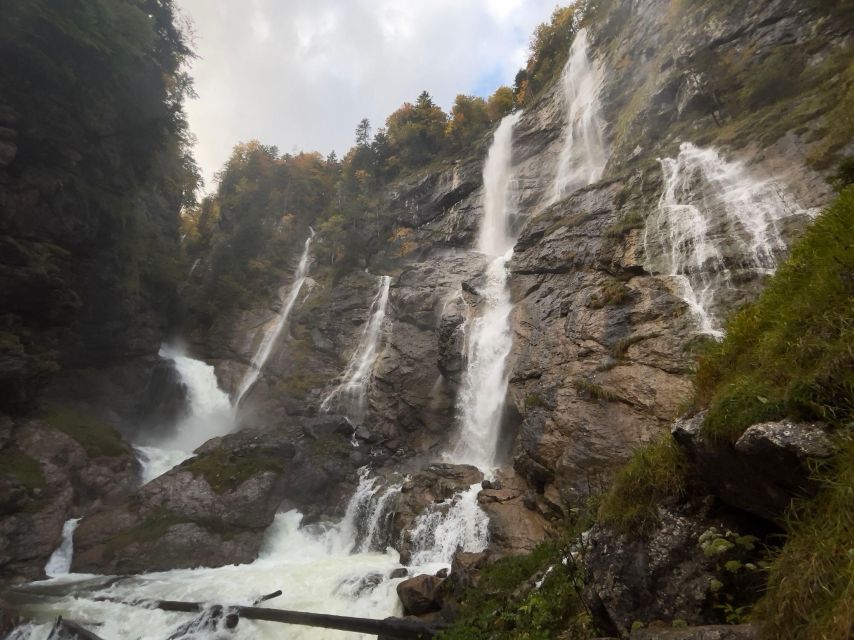 Private Day Highlight Tour of Hallstatt From Salzburg - Key Points