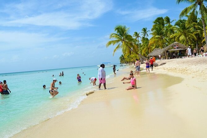 Private Full-Day Tour to Saona Island From Bayahibe With Lunch - Key Points