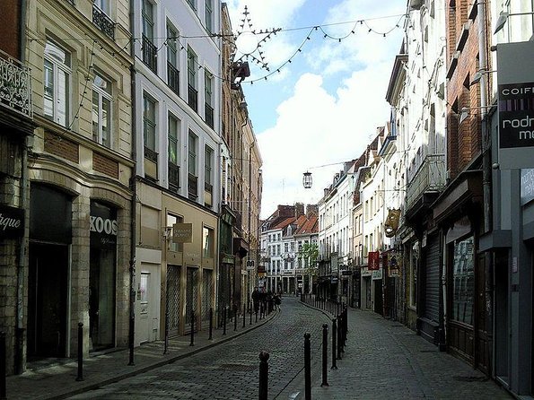 Private Lille Tour by Classic Convertible 2CV With Champagne - Key Points