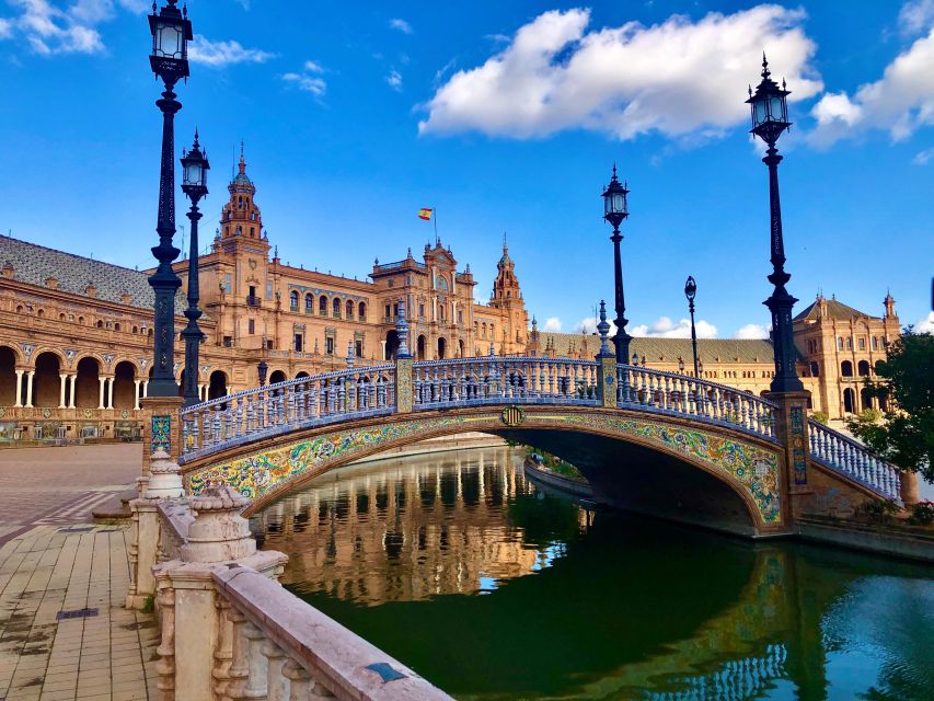 PRIVATE TOUR IN SEVILLE - Key Points