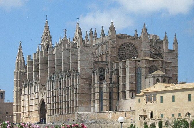 Private Tour: Palma De Mallorca Old Town - Key Points