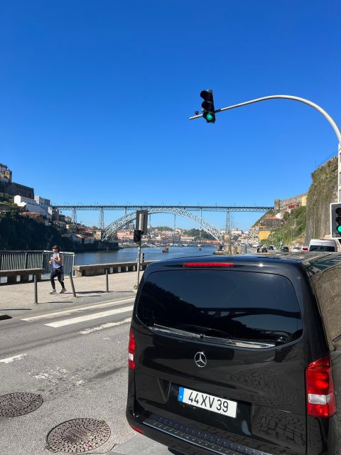 Private Tour/Transfer Lisbon - Porto - Key Points