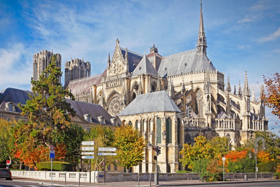 Reims: City Exploration Game and Tour - Key Points