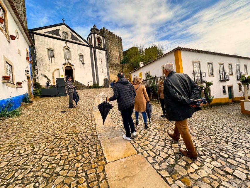 Royal Retreats And Waves: Obidos and Foz De Arelho Lagoon - Key Points