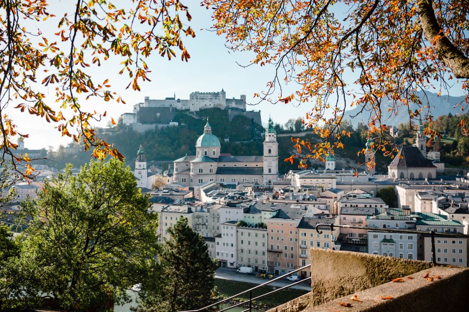 Salzburg: 2-Hour Guided Walking Tour With a Photographer - Key Points