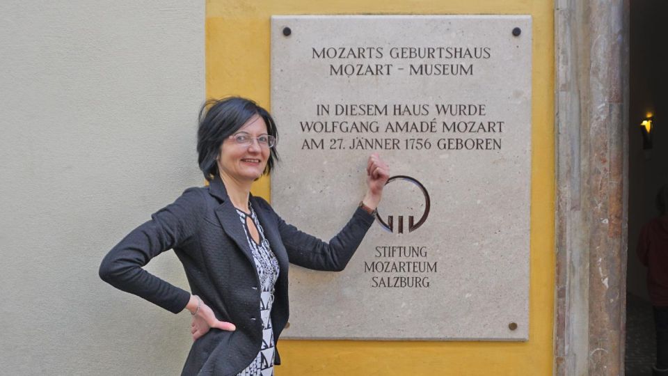 Salzburg: Mozart Tour & City Tour With Tasting - Key Points