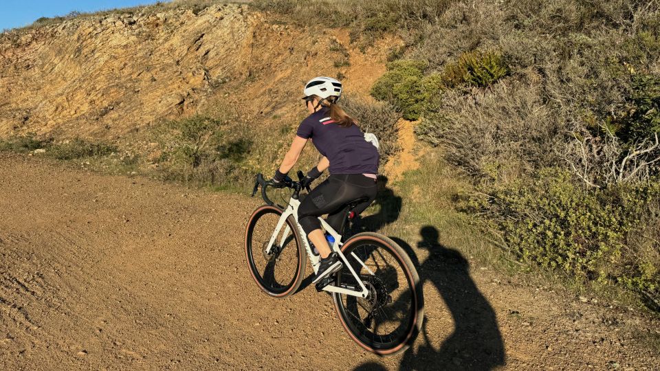 San Francisco: Marin Headlands Gravel Biking Tour +GG Bridge - Key Points