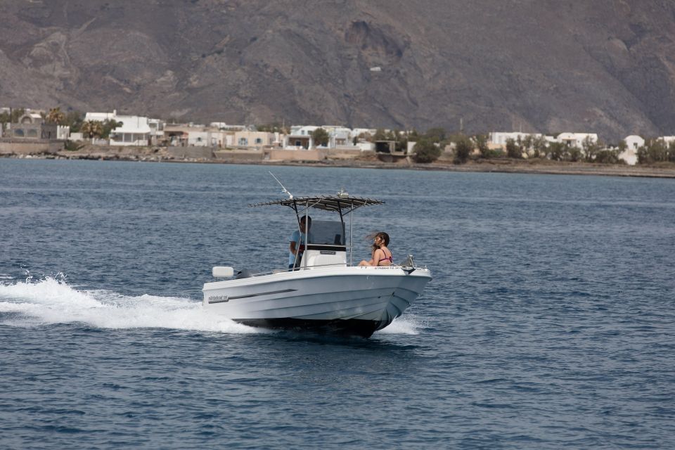 Santorini: Boat Rental With License - Key Points