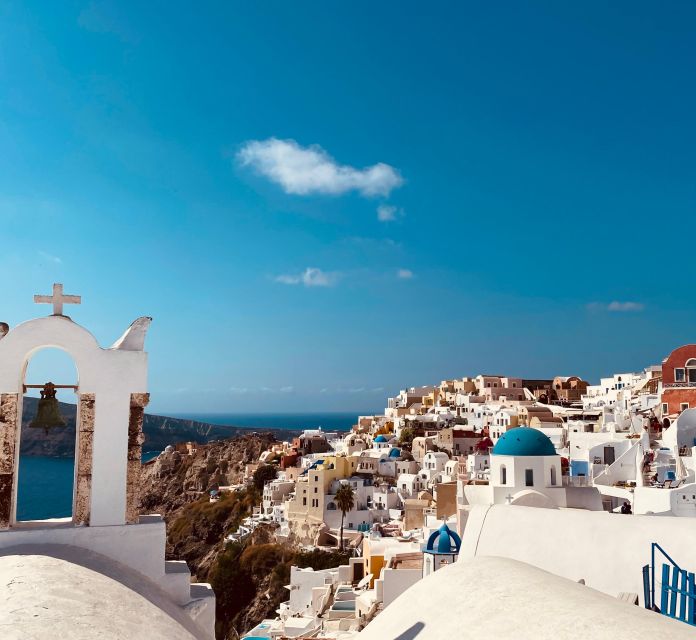 Santorini: Private Tour in the Picturesque Village of Oia - Key Points