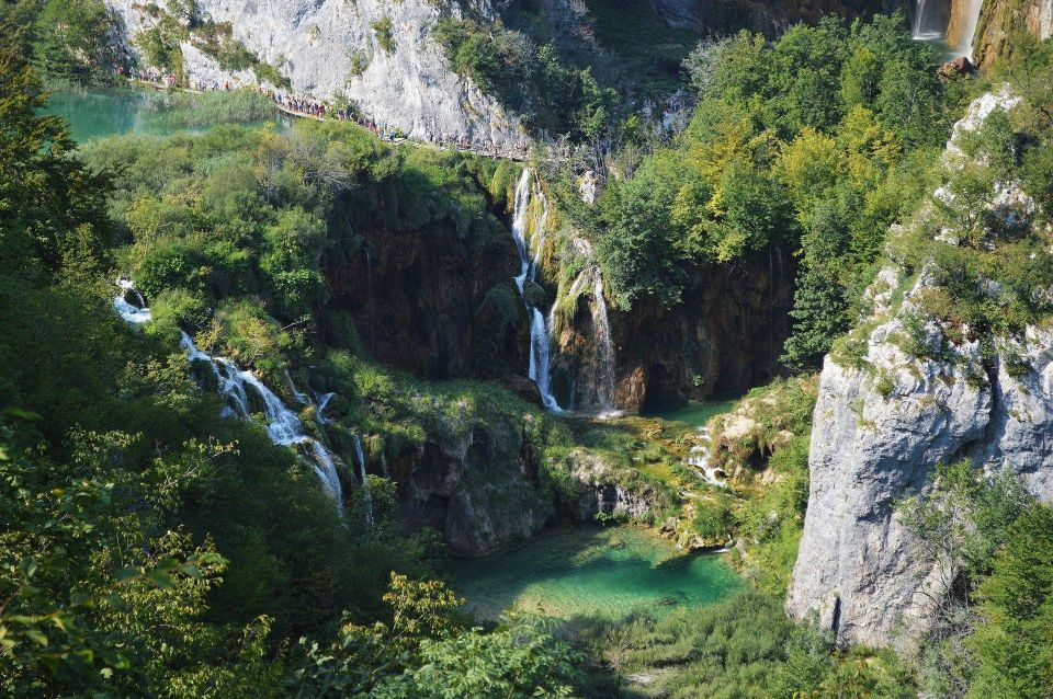 Scenic Plitvice Lakes Day Trip From Split - Key Points