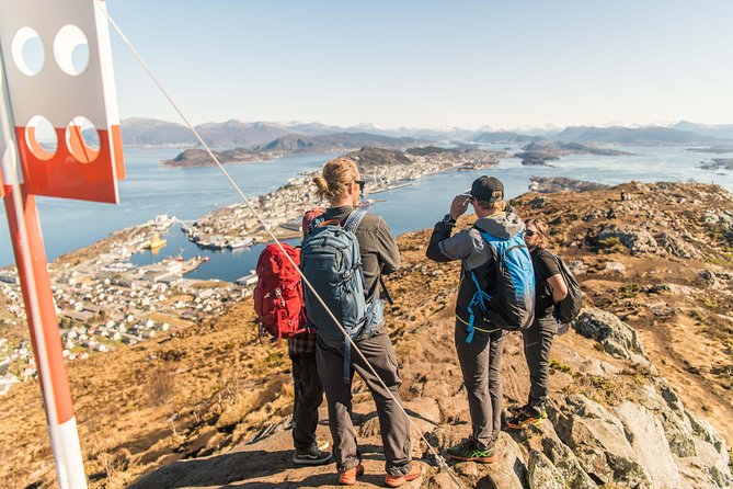 Seakayak And Hike in Ålesund - Key Points