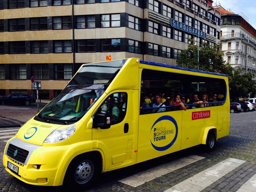 Short City Tour by Bus - 1 Hour - Key Points