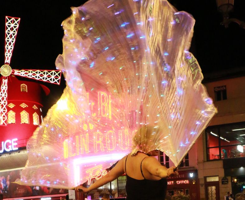 Singing in Montmartre by Night With a Diva - Key Points