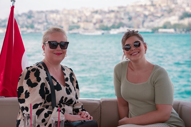 Small-Group Bosphorus Luxury Yacht Cruise in Istanbul - Key Points