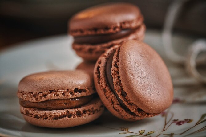 Small Group Parisian Macaron Masterclass (2 People Max.) - Key Points