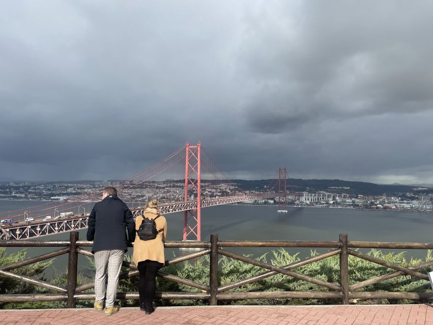 South Bay From Lisbon With Wine Tasting - Key Points