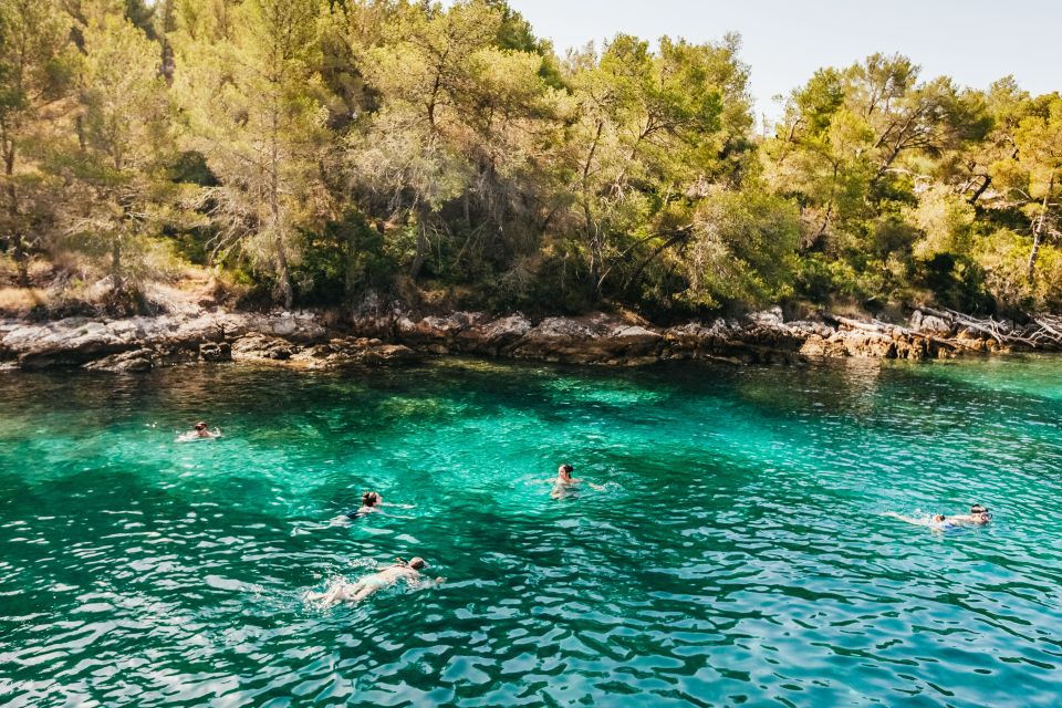 Split: Full-Day Catamaran Cruise to Hvar & Pakleni Islands - Key Points