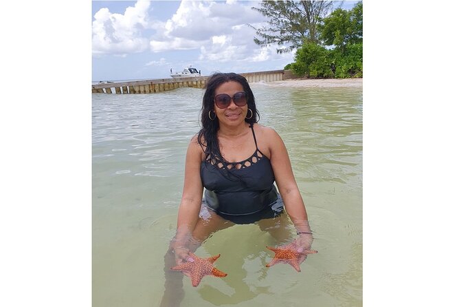 Stingray City Sandbar, Coral Gardens and 7-Mile Beach Tour - Tour Overview and Details